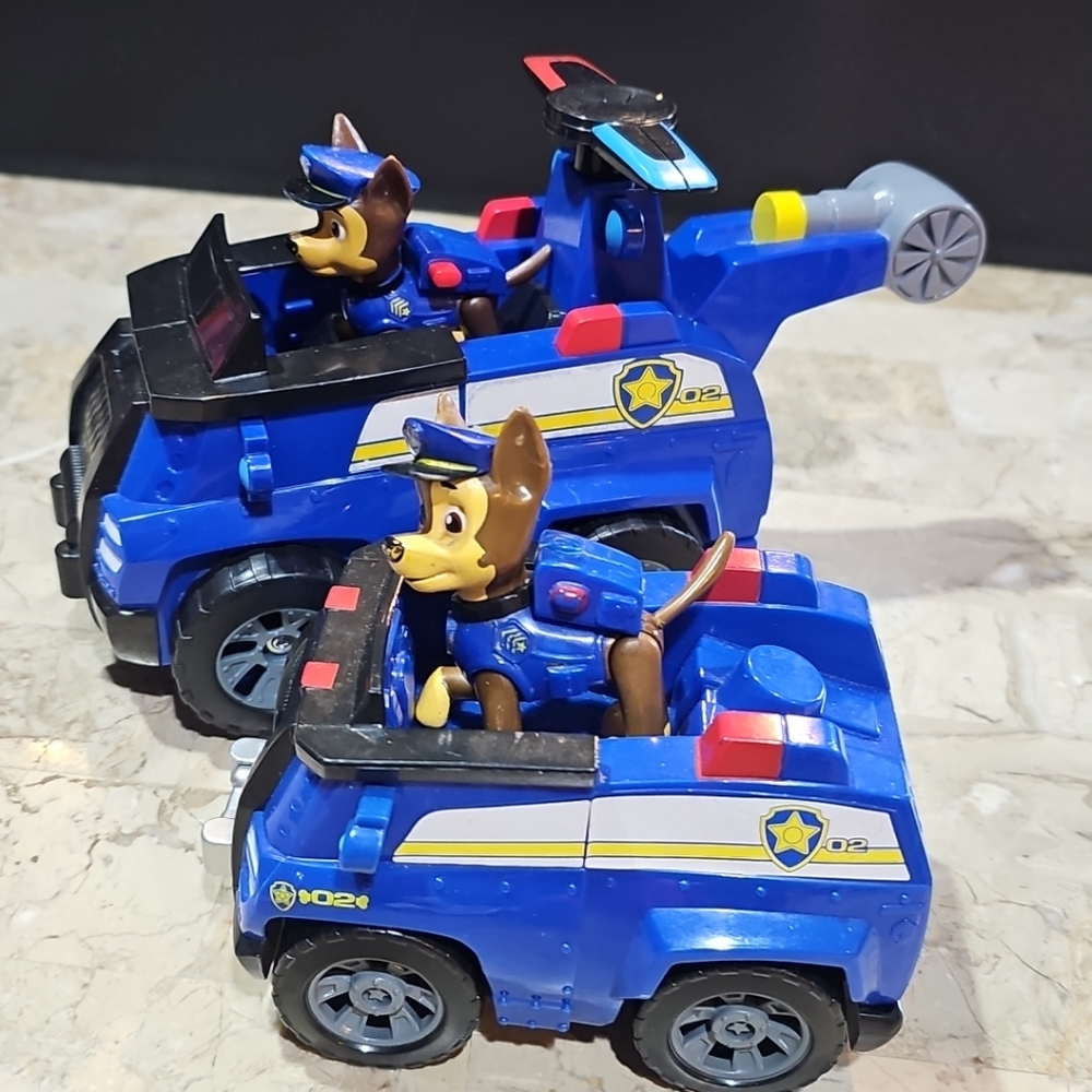 Bundle Lot Paw Patrol Transforming Flying Vehicle Chase Plastic Action Figure